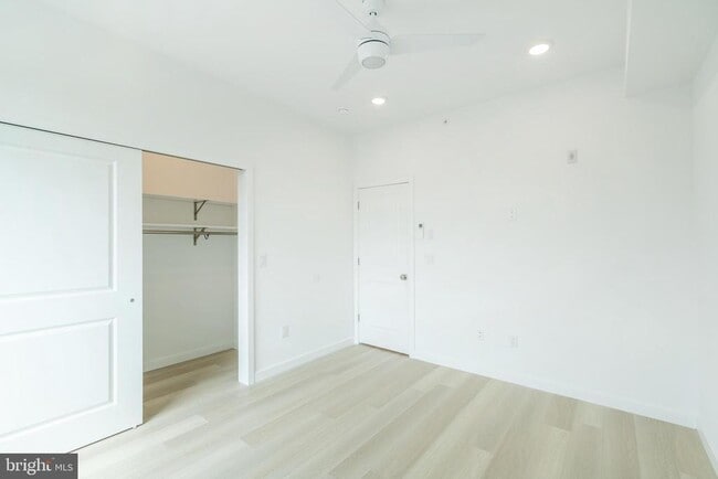 Building Photo - 2139 N 7th St