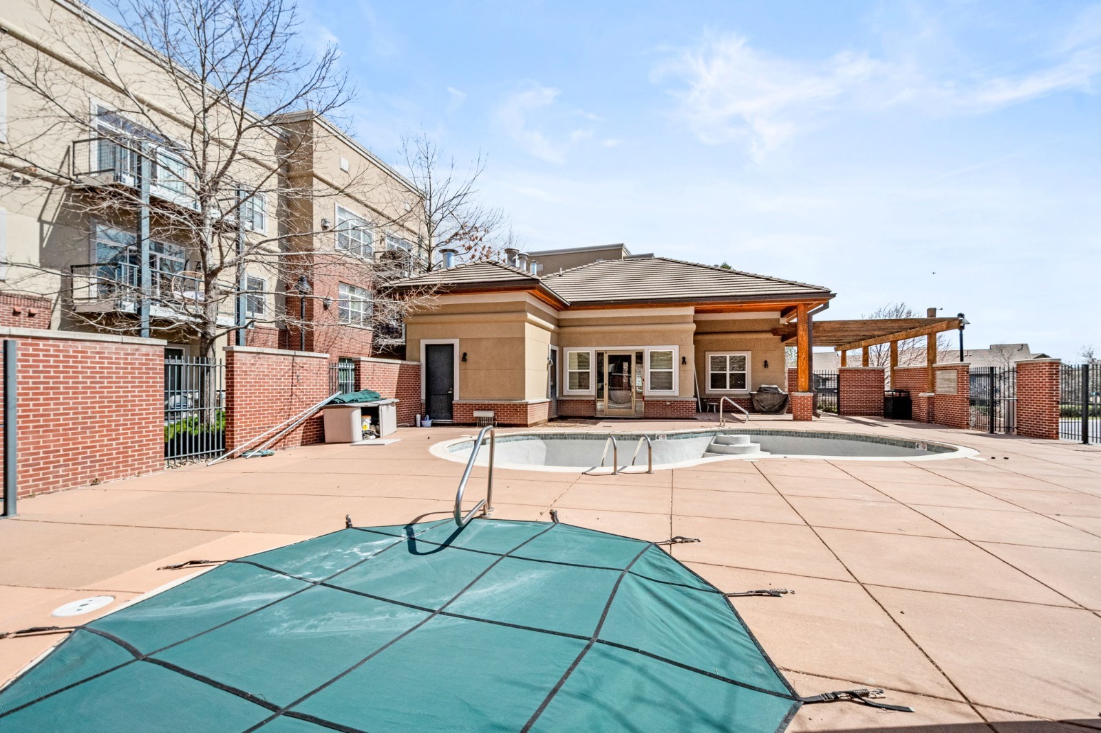 Building Photo - 5401 S Park Terrace Ave