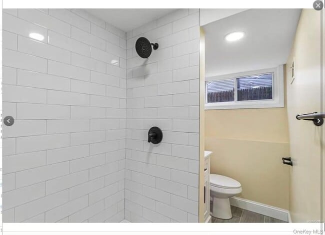 Building Photo - 92 Ruland Rd N