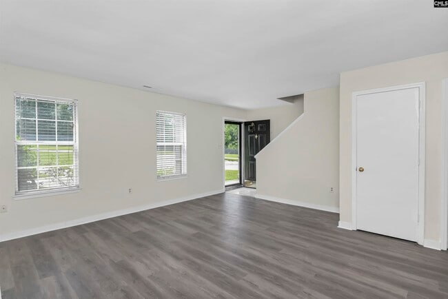 Building Photo - 600 Hulon Cir