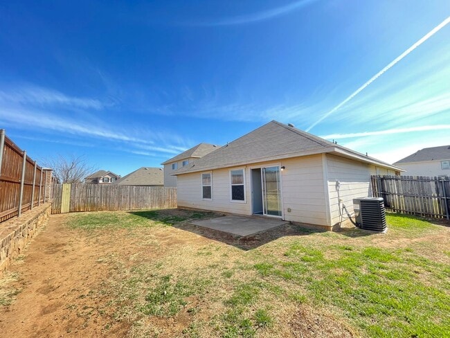 Building Photo - 4/2/2 Burleson ISD