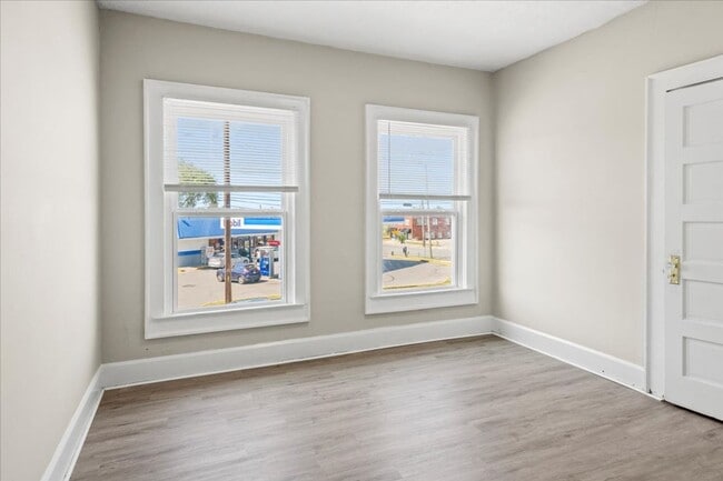 Building Photo - 447 N Sherman Dr