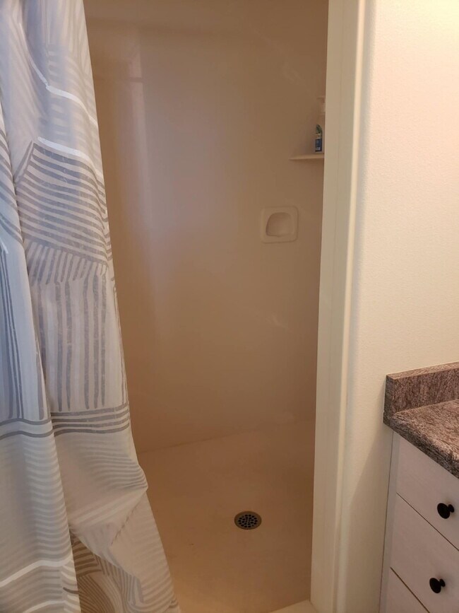 Building Photo - 288 W Diagonal #B  studio/1 Bath