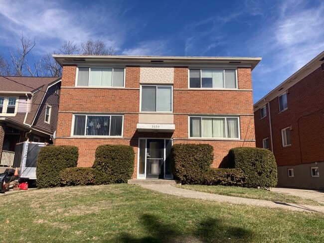 Building Photo - 3154 Schubert Ave