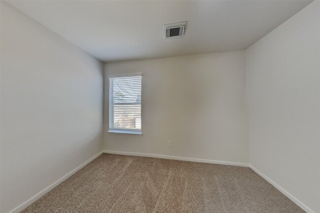 Building Photo - 2222 Princess Snow Cir