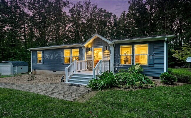 Building Photo - 104 Privacy Rd