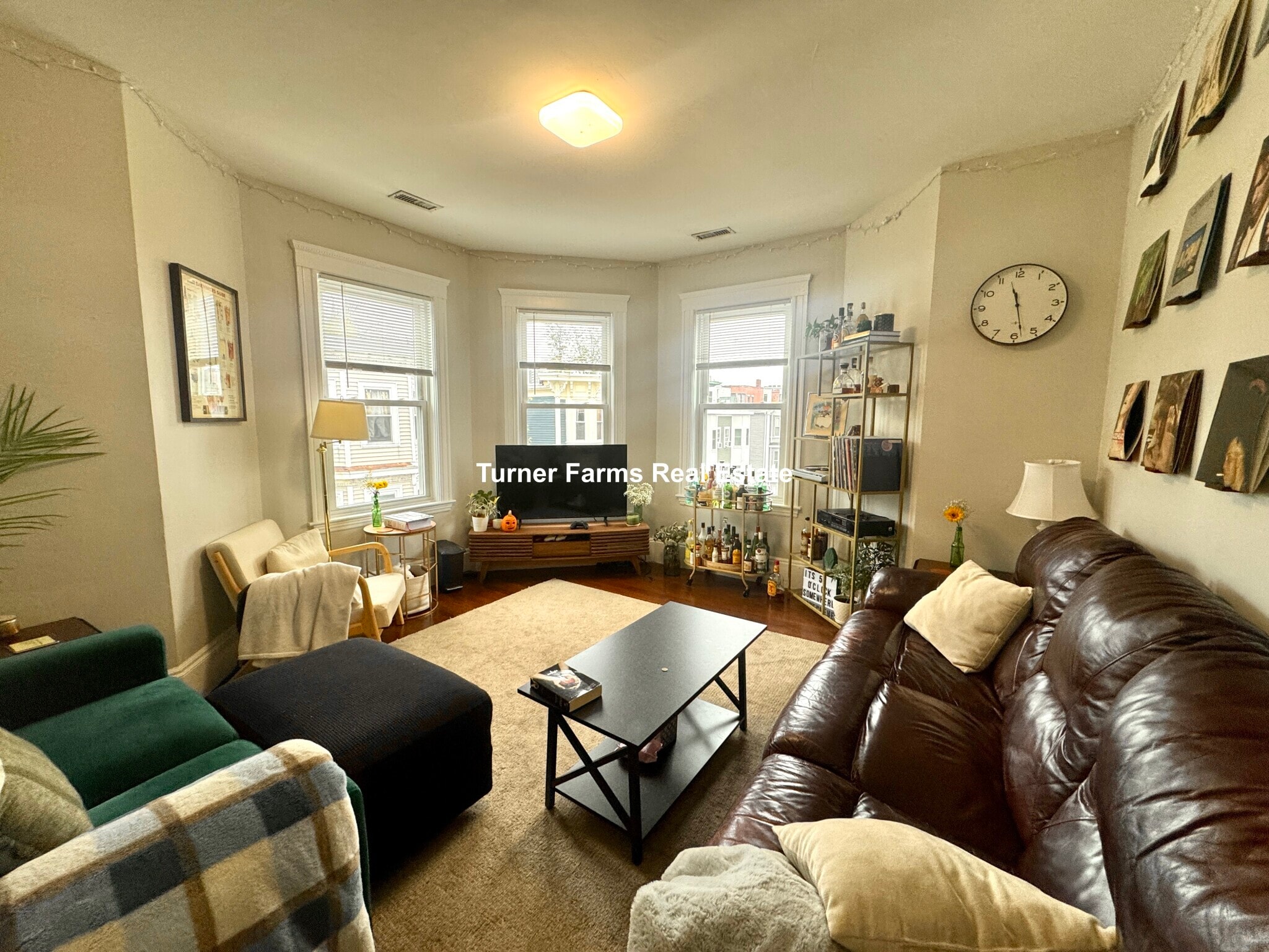 Building Photo - 724 Parker St