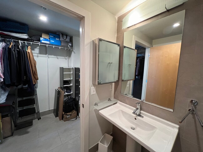 Full Bathroom with medicine cabinet - 1133 14th St NW