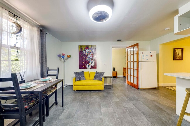 Building Photo - 1760 NE 144th St