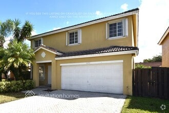 Building Photo - 14311 SW 154th Ct