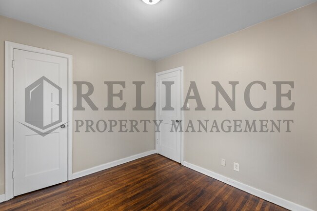 Building Photo - 1316 Dellrose