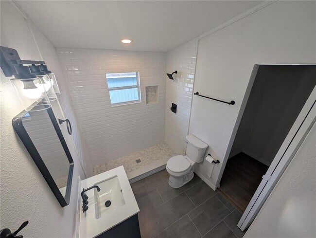 Building Photo - 2813 N 20th St