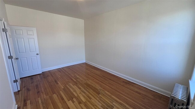 Building Photo - 164-18 43rd Ave