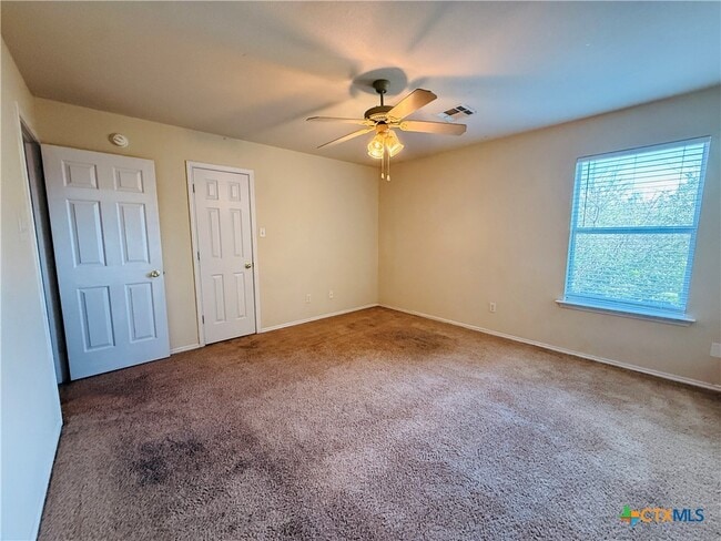 Building Photo - 109 W Great Plains Trail