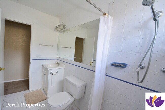 Building Photo - 22149 Wyandotte St