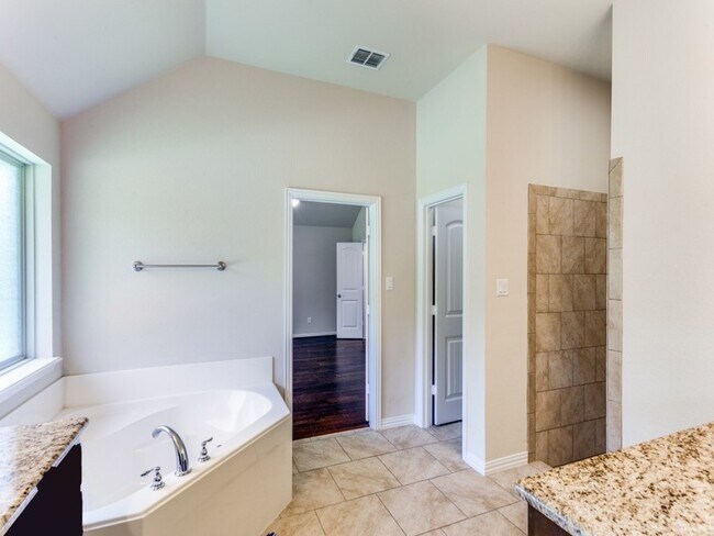 Building Photo - 521 Corriente Trail