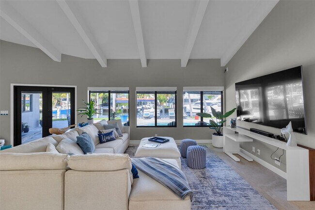 Building Photo - 616 Riviera Isle Dr