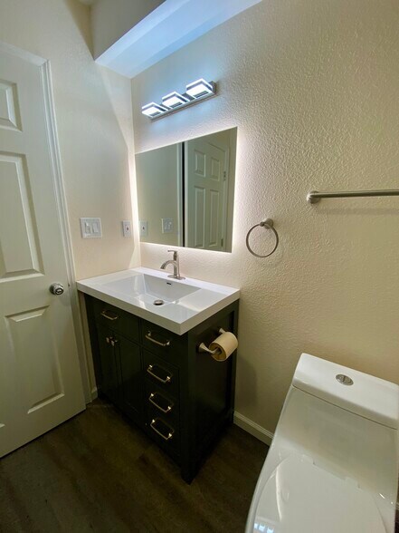 Building Photo - 4058 Garden Ave