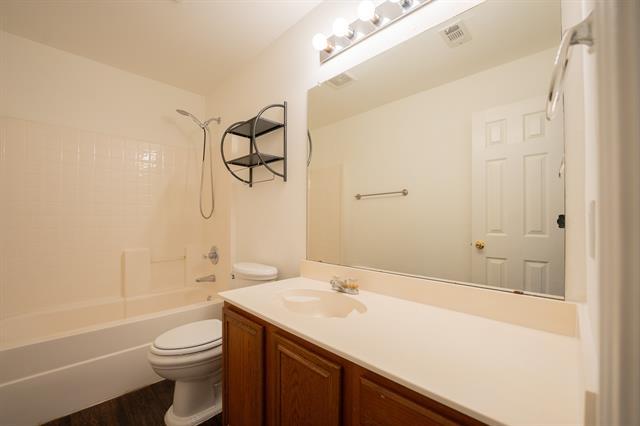 Building Photo - 3401 Sewell Dr