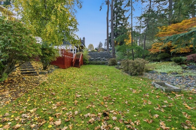 Building Photo - Charming Home in the Heart of Gig Harbor