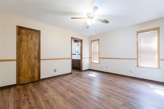 Building Photo - 110 Peggy Dr