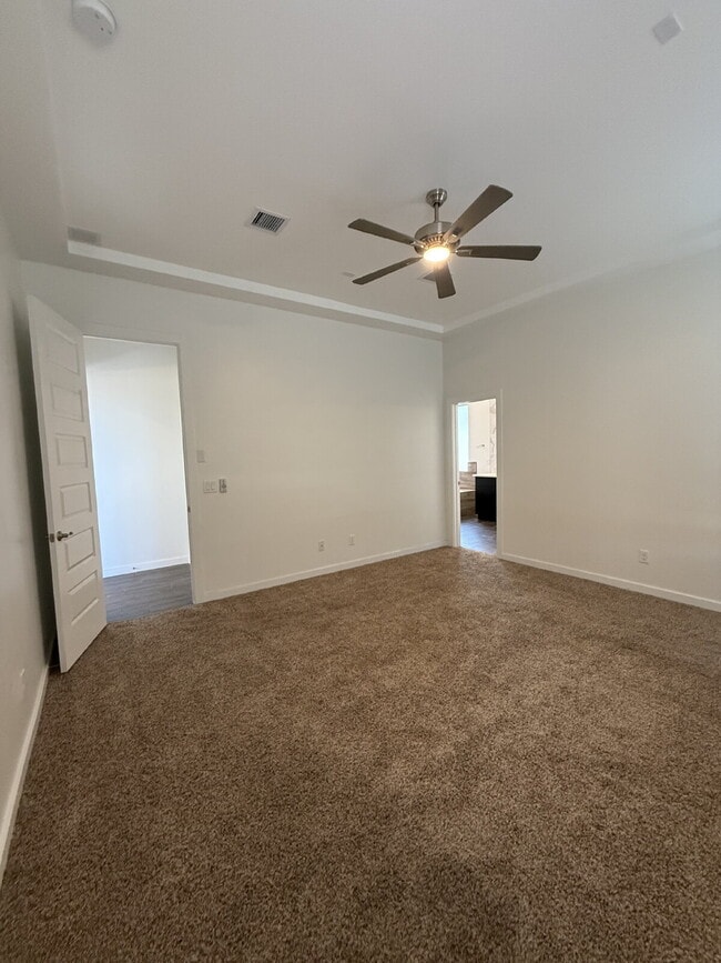 Building Photo - 13389 Carterton Ave