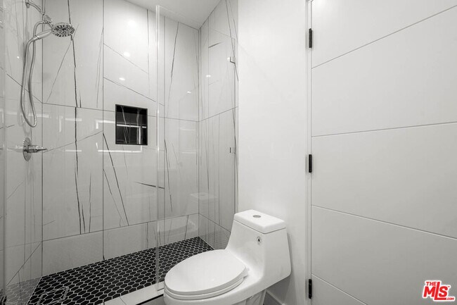 Building Photo - 1920 S Sherbourne Dr