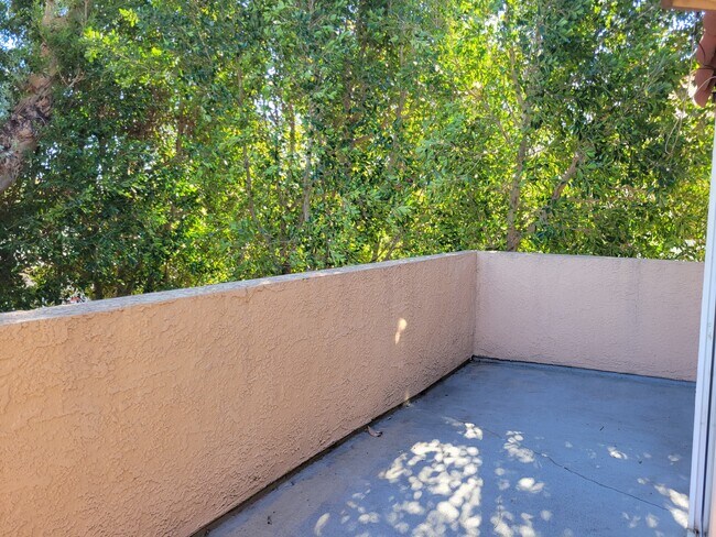 Terrace 2nd floor - 19250 W Oxnard St