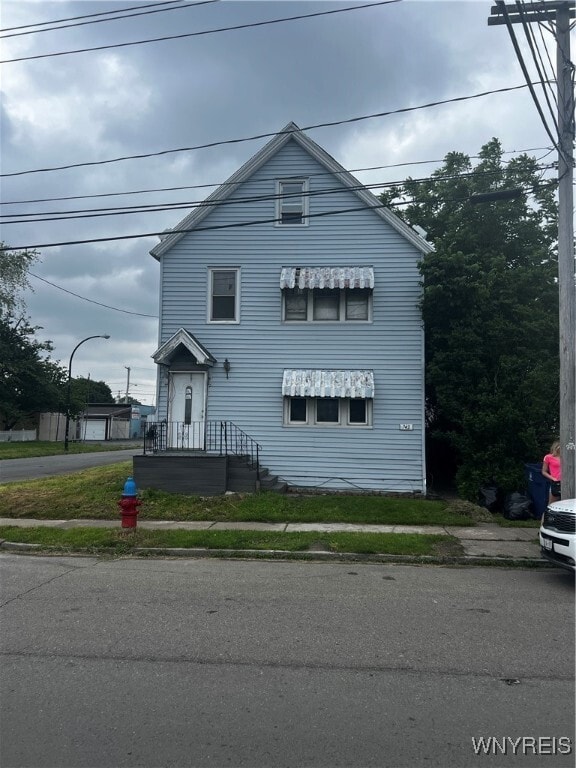 Primary Photo - 749 S Ogden St