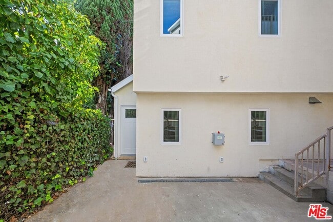 Building Photo - 1507 Edris Dr