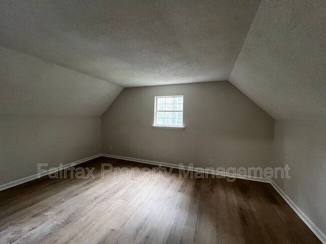 Building Photo - 800 Belvin Ave