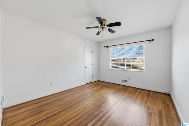 Building Photo - 5956 Crestwood Cir