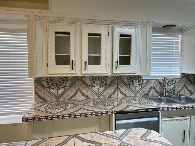 Building Photo - 10134 Kirkglen Dr