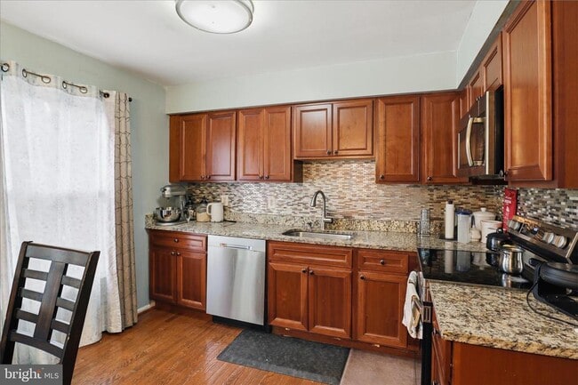 Building Photo - 459 Virginia Ave