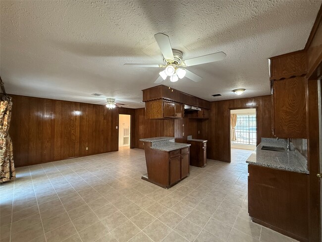 Building Photo - 7325 Ley Rd