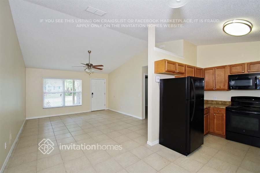 Building Photo - 320 San Lanta Cir