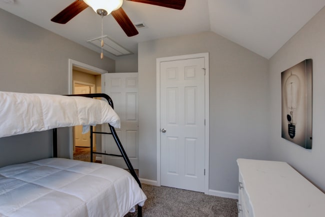 Building Photo - 1253 Dodd St