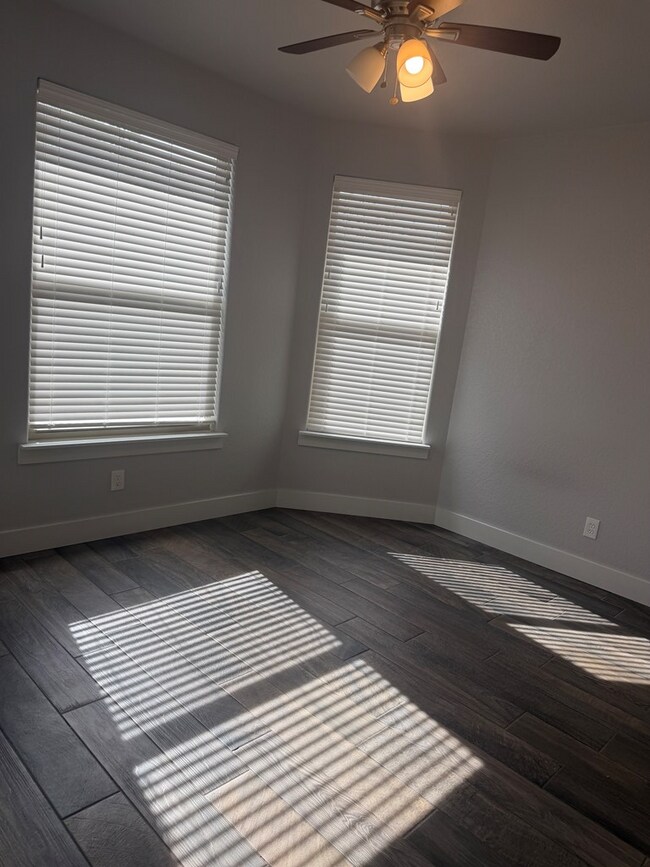 Building Photo - 2408 Birkdale Ln