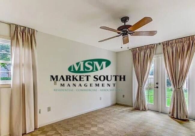 Building Photo - *APPLICATION PENDING!* Midtown