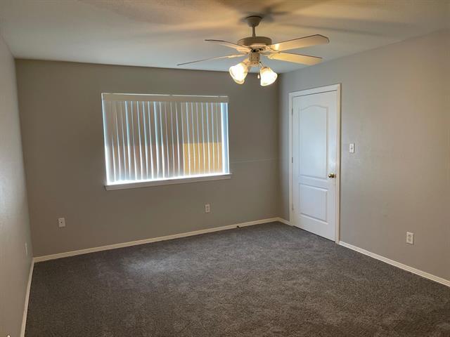 Building Photo - 412 Central Park Dr