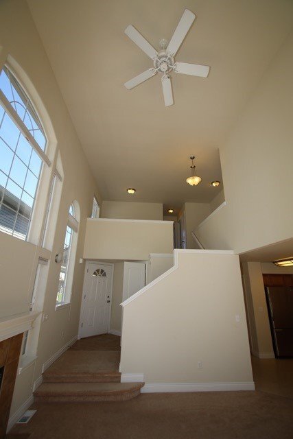 Building Photo - 3 Bedroom East Anchorage Condo!