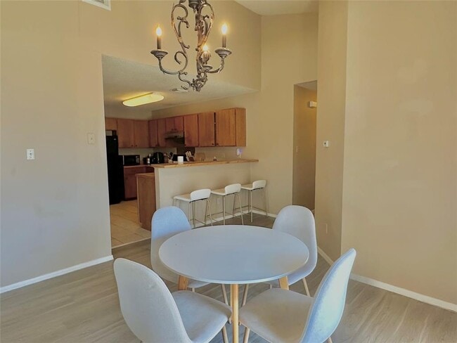 Building Photo - 14501 Donald Dr