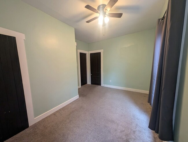 Building Photo - 48 Clover St