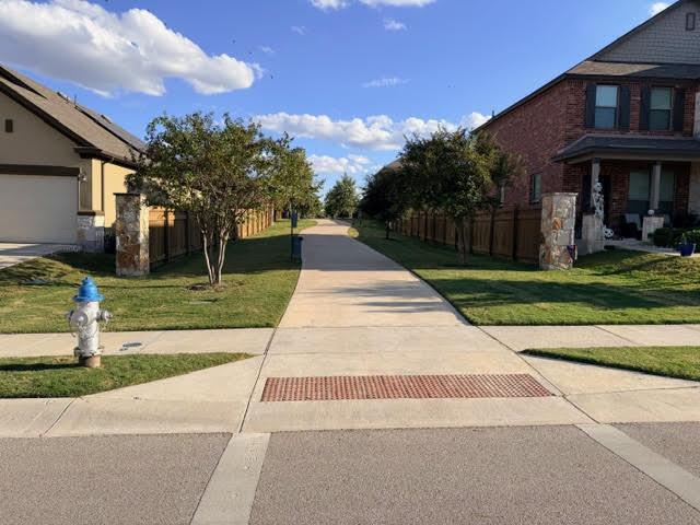 Building Photo - 329 Los Cobos Ln