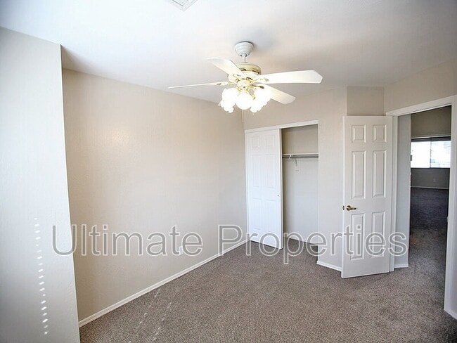 Building Photo - 14249 N 23rd St