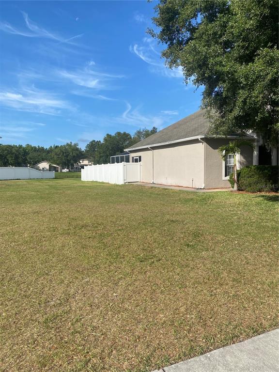 Building Photo - 10471 Lucaya Dr