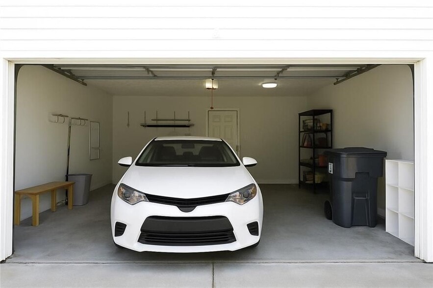 Building Photo - 327 Lee Miller Dr