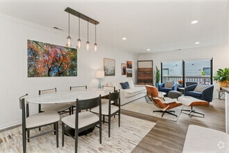 Building Photo - 3 Oakwood Ave