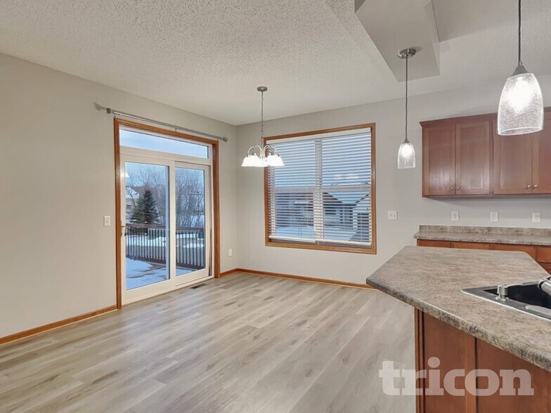 Building Photo - 2248 Longhorn Ln