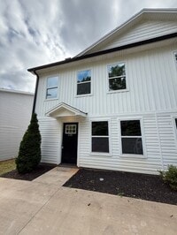 Building Photo - 628 Tanner Rd